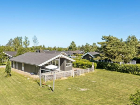 Holiday Home Gith - 800m from the sea by Interhome, Bogø By
